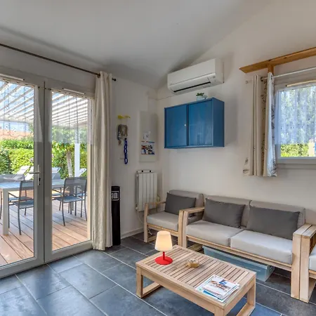 Maison Piscine فيك- لا-غارديول